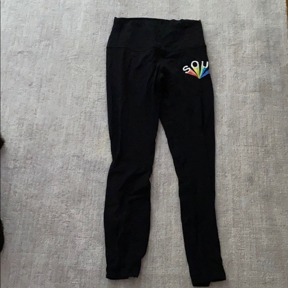 Black leggings with soul rainbow patch